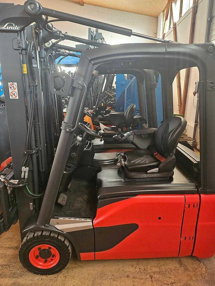 Linde E16L-02 - Electric forklift: picture 4 Linde E16L-02 - Electric forklift: picture 4