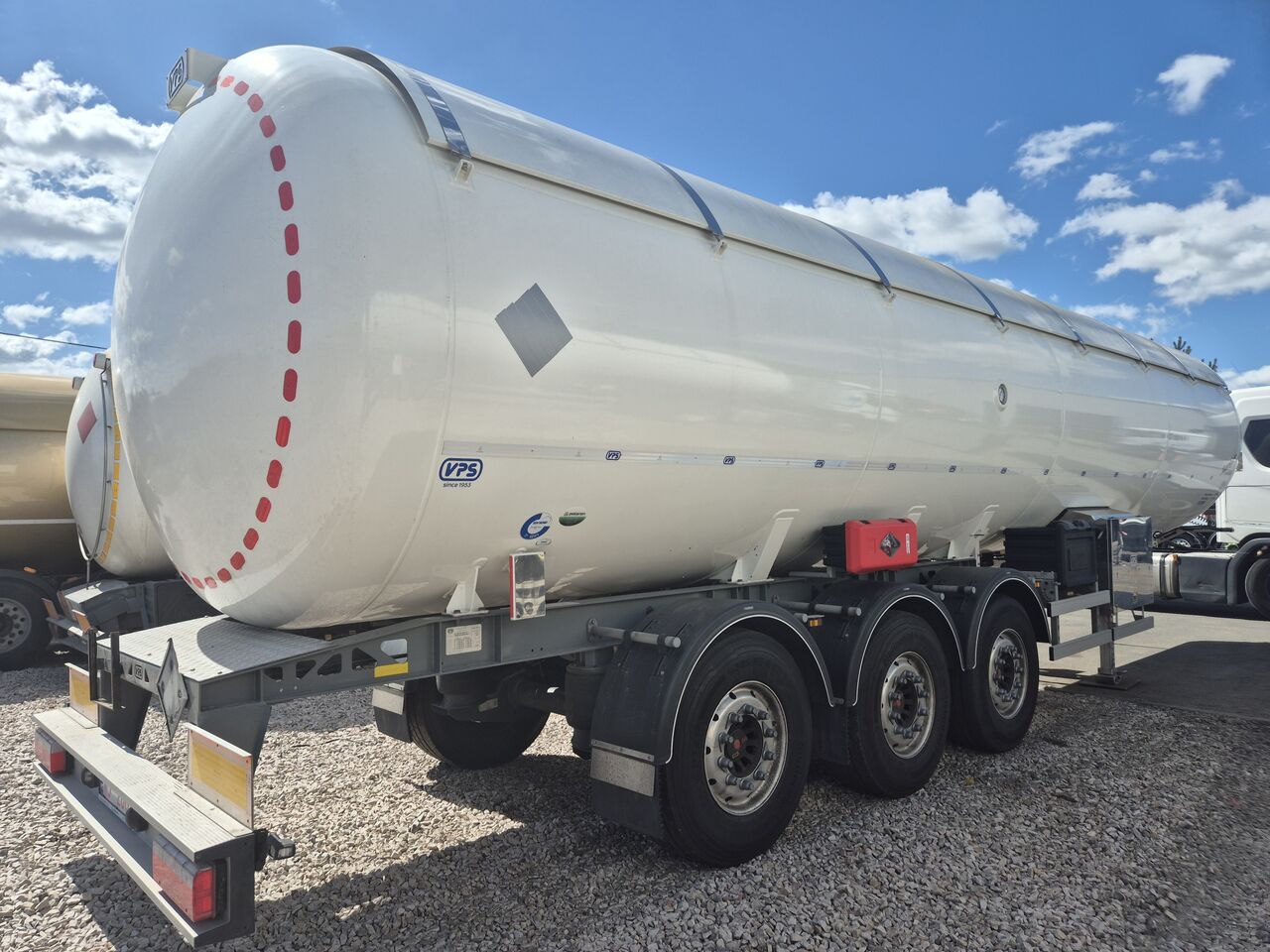 VPS CN50/ LPG/ GPL/ PROPANE - Tank semi-trailer: picture 2 VPS CN50/ LPG/ GPL/ PROPANE - Tank semi-trailer: picture 2