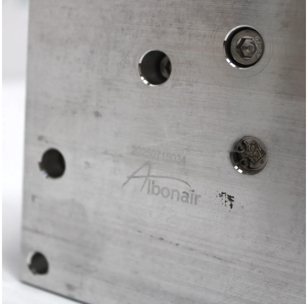 Volvo FH/FM AdBlue Pomp 21679299 | 7421892627 | 23387854 Nieuw - Fuel system for Truck: picture 3 Volvo FH/FM AdBlue Pomp 21679299 | 7421892627 | 23387854 Nieuw - Fuel system for Truck: picture 3