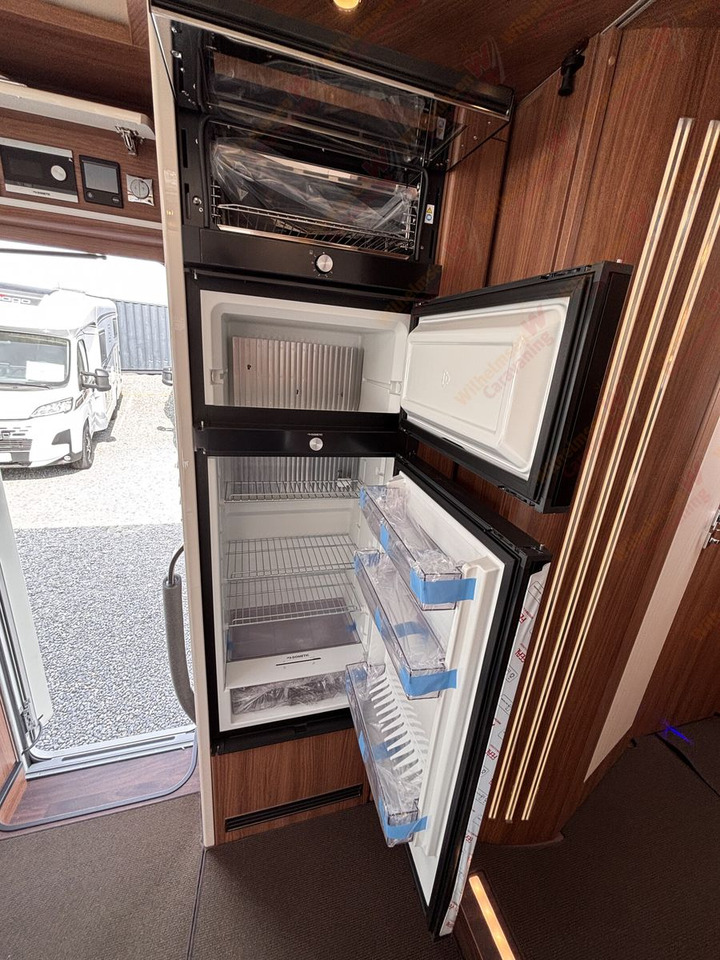 Integrated motorhome Carthago chic e-line I 61 XL LE *MJ 2025*ALDE*SKY*MB 5,5t: picture 13
