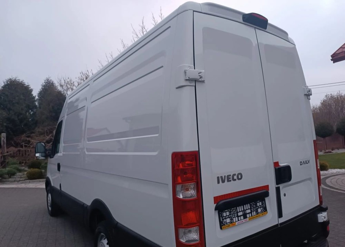 Iveco Dailly 2.3 - Panel van: picture 3 Iveco Dailly 2.3 - Panel van: picture 3