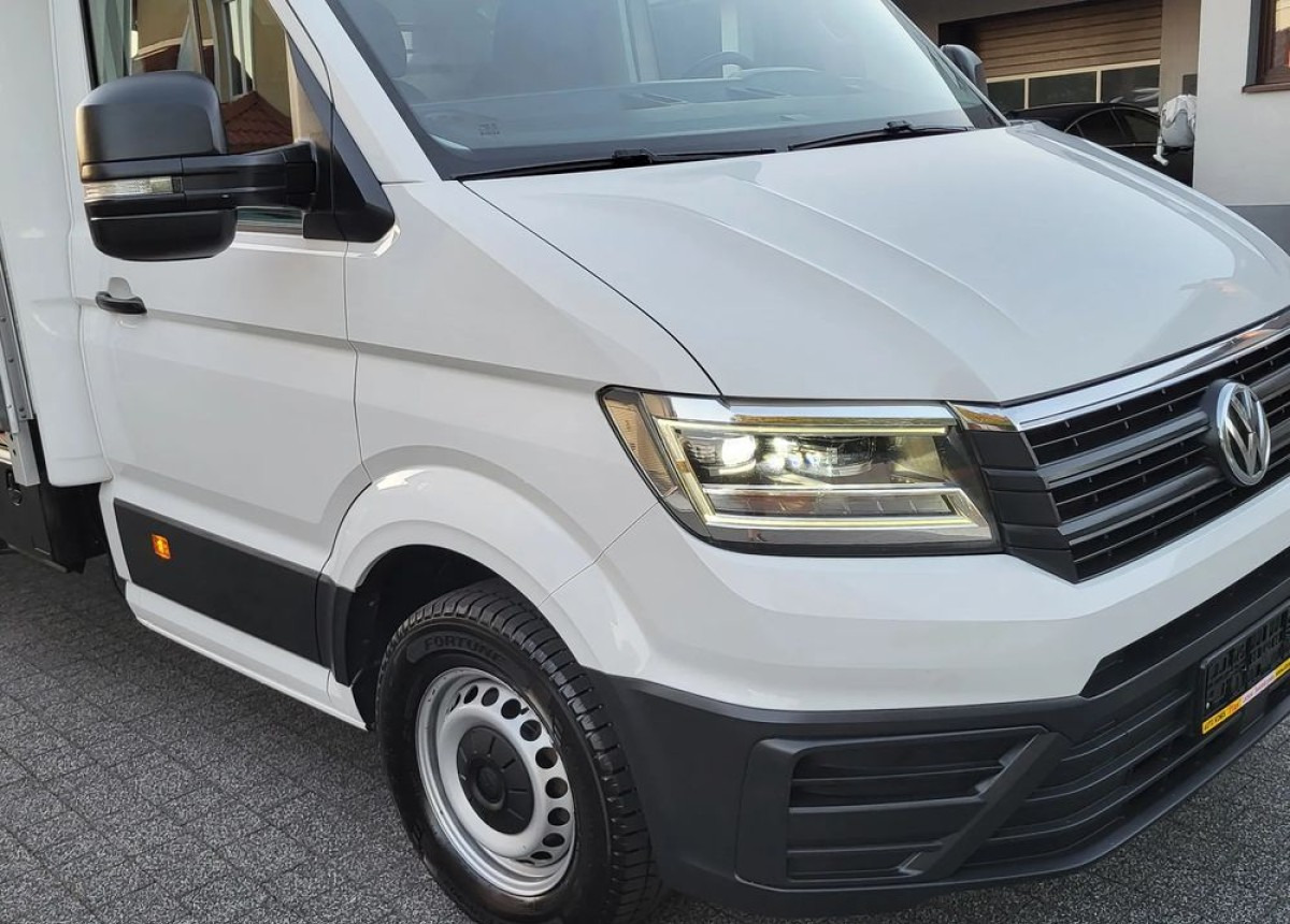 Volkswagen Crafter - Curtain side van: picture 5 Volkswagen Crafter - Curtain side van: picture 5