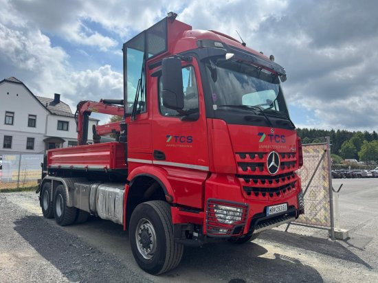 Mercedes-Benz AROCS 3552 963-2F Epsilon M100L86 Kran ? Leistungsstarker Holzladekran mit hoher Reichweite - Crane truck: picture 2 Mercedes-Benz AROCS 3552 963-2F Epsilon M100L86 Kran ? Leistungsstarker Holzladekran mit hoher Reichweite - Crane truck: picture 2