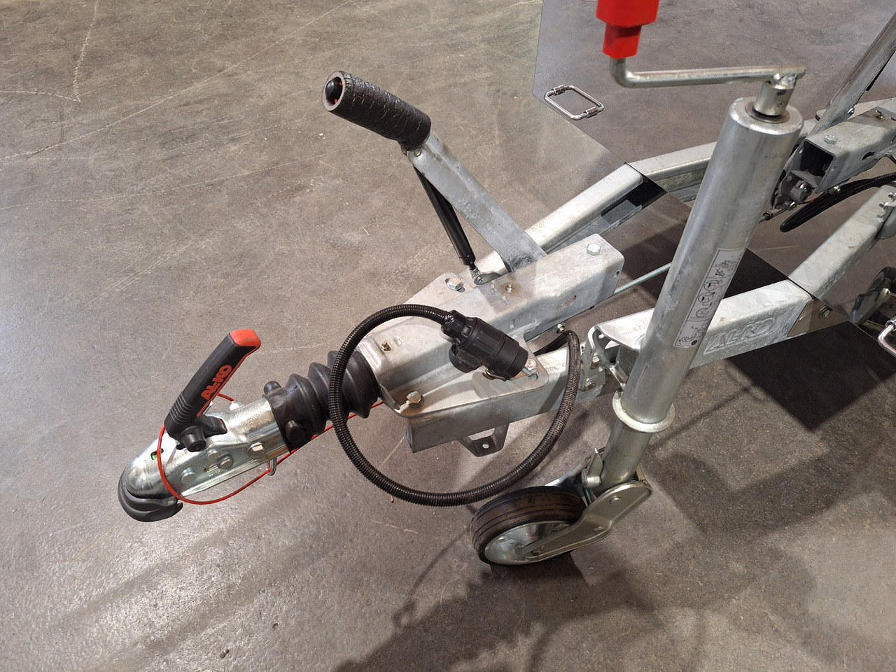 Deli Star Trailer 6000 Flower & General Sales - EU Standards - Vending trailer: picture 2 Deli Star Trailer 6000 Flower & General Sales - EU Standards - Vending trailer: picture 2