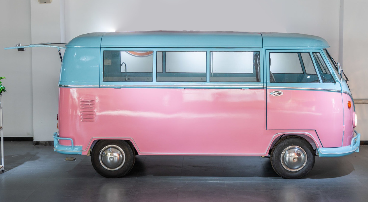 Deli Star Trailer Retro Minivan FR 4300 Electric - Vending trailer: picture 5 Deli Star Trailer Retro Minivan FR 4300 Electric - Vending trailer: picture 5