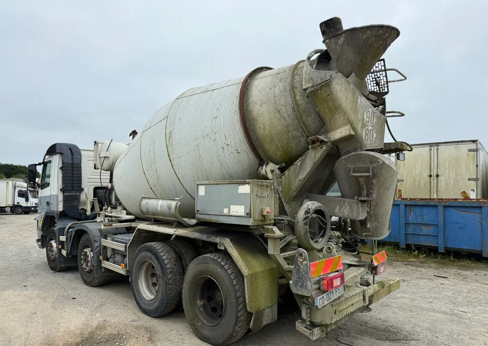 Volvo FM 410 - Concrete mixer truck: picture 3 Volvo FM 410 - Concrete mixer truck: picture 3