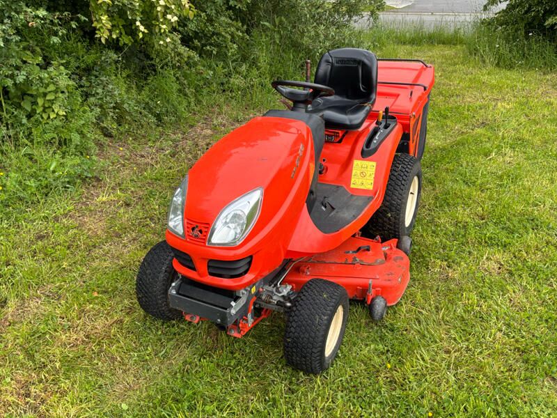 Kubota GR2120 - Attachment: picture 2 Kubota GR2120 - Attachment: picture 2