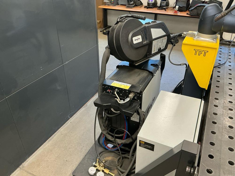 EWM Titan XQ 400 Puls D W R1 5m - Welding equipment: picture 3 EWM Titan XQ 400 Puls D W R1 5m - Welding equipment: picture 3
