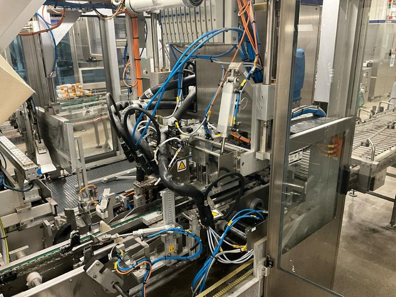 Packaging machinery Tetra Pak Cardboard Packer: picture 6