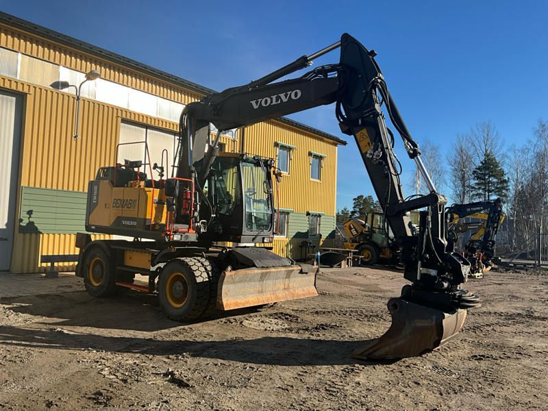 Volvo EW160E - Construction equipment: picture 2 Volvo EW160E - Construction equipment: picture 2