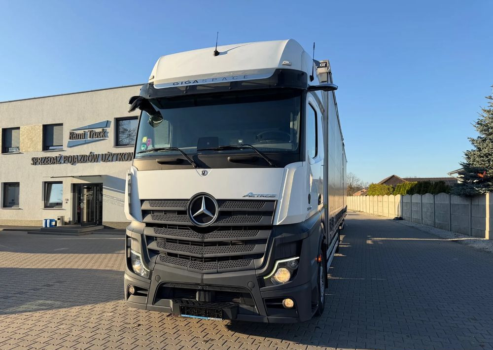 Mercedes-Benz ACTROS 1845 Zestaw przestrzenny przejazdowy120m3 - Curtainsider truck: picture 1 Mercedes-Benz ACTROS 1845 Zestaw przestrzenny przejazdowy120m3 - Curtainsider truck: picture 1