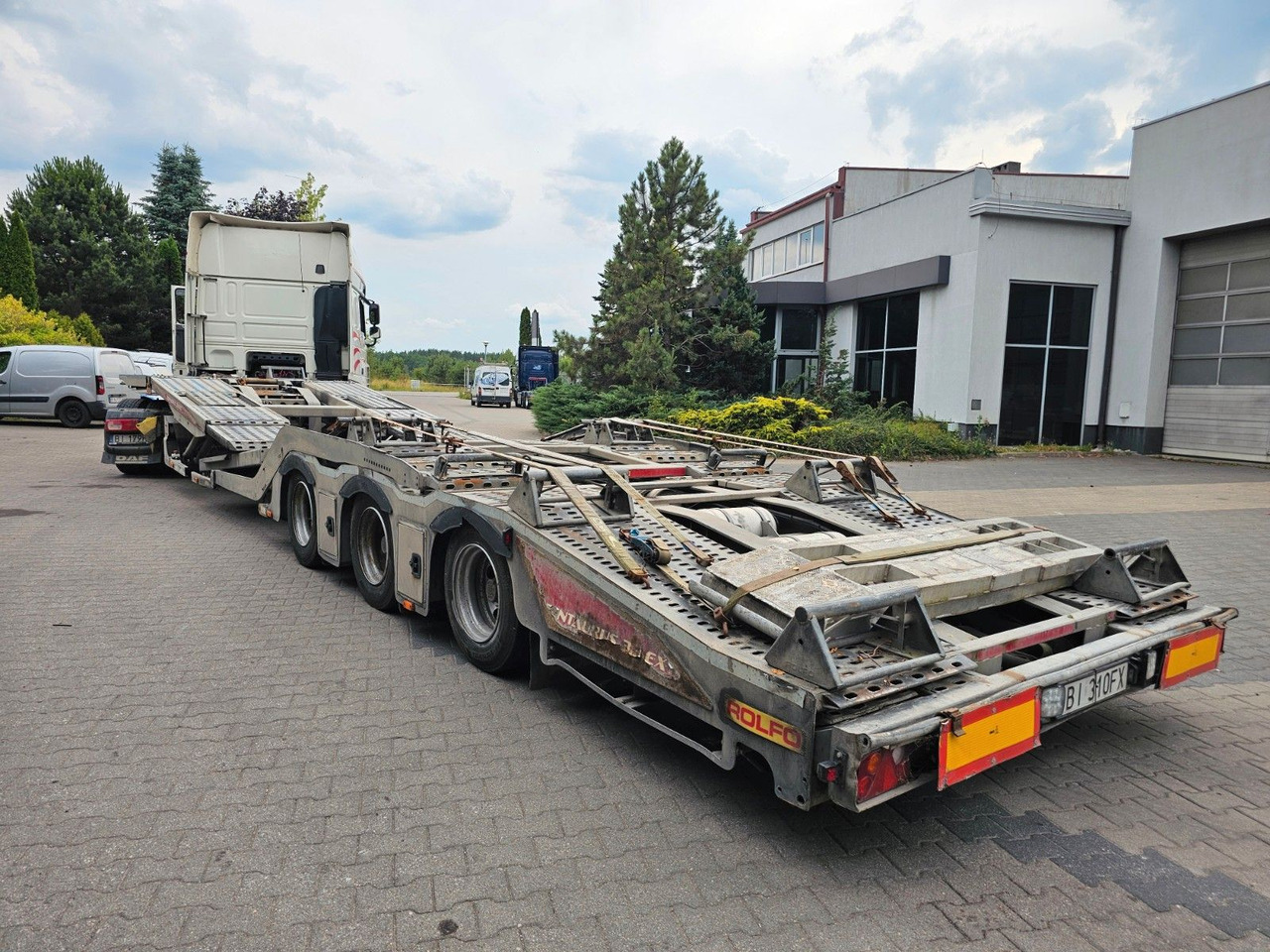 ROLFO 3X LKW TRANSPORTER CENTAURUS 3.3 EXT BPW - Autotransporter semi-trailer: picture 4 ROLFO 3X LKW TRANSPORTER CENTAURUS 3.3 EXT BPW - Autotransporter semi-trailer: picture 4