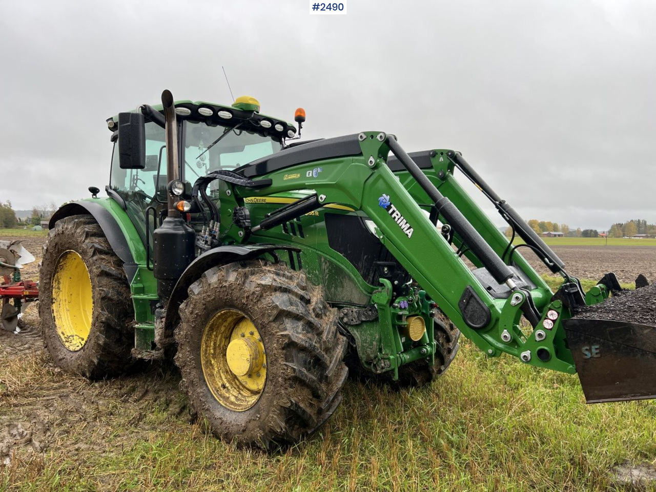 JOHN DEERE 6155R Agricultural tractor - Farm tractor: picture 2 JOHN DEERE 6155R Agricultural tractor - Farm tractor: picture 2