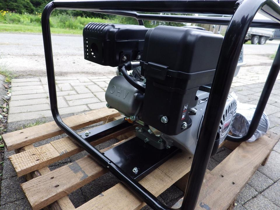 ORIGINAL Wacker Neuson Wasserpumpe MCP2 mit Benzinmotor - Water pump: picture 4 ORIGINAL Wacker Neuson Wasserpumpe MCP2 mit Benzinmotor - Water pump: picture 4