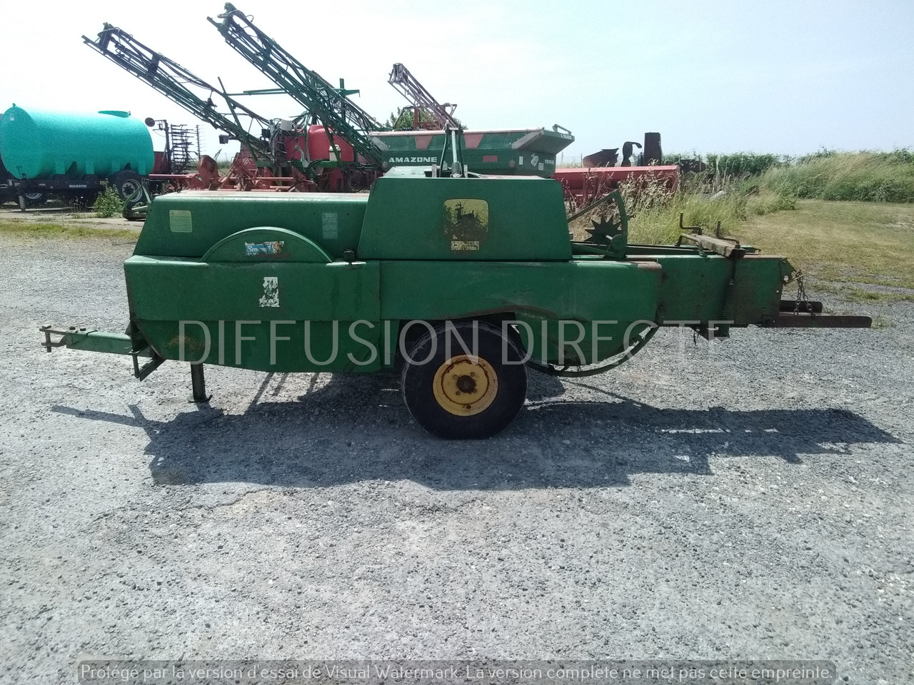JOHN DEERE PRESSE MOYENNE DENSITE 332 - Square baler: picture 2 JOHN DEERE PRESSE MOYENNE DENSITE 332 - Square baler: picture 2