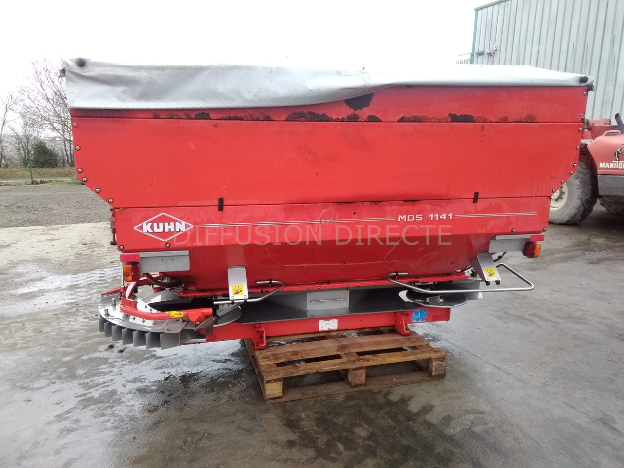 KUHN DISTRIBUTEUR D'ENGRAIS MDS 1141 - Fertilizer spreader: picture 3 KUHN DISTRIBUTEUR D'ENGRAIS MDS 1141 - Fertilizer spreader: picture 3