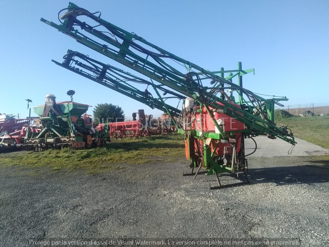 SEGUIP PULVERISATEUR PORTÉ SPECTRA - Tractor mounted sprayer: picture 3 SEGUIP PULVERISATEUR PORTÉ SPECTRA - Tractor mounted sprayer: picture 3