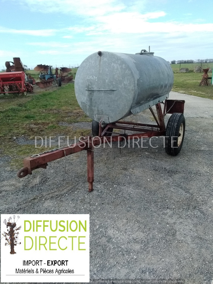 TONNE A EAU 1500 - Tank trailer: picture 1 TONNE A EAU 1500 - Tank trailer: picture 1