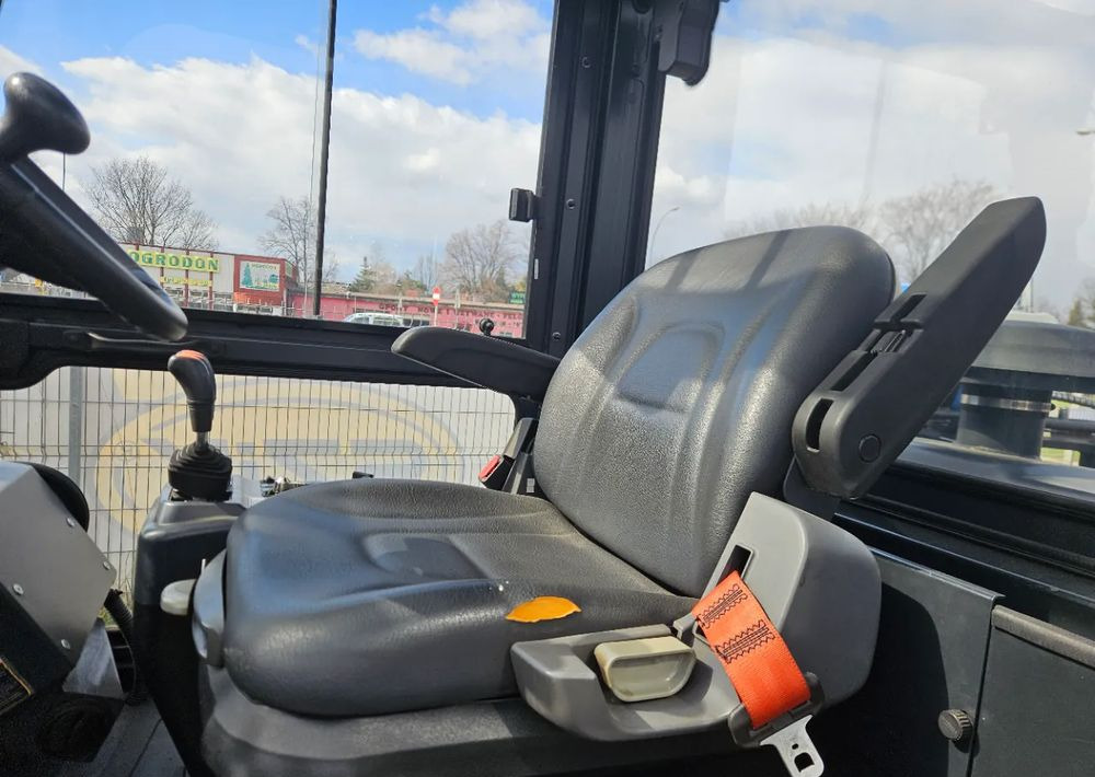 Doosan G60S-7 - Forklift: picture 5 Doosan G60S-7 - Forklift: picture 5