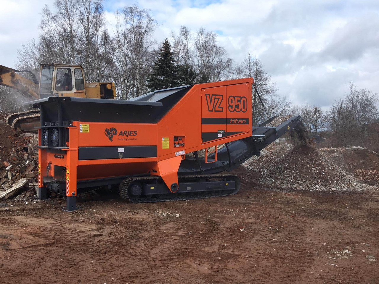 Arjes VZ950 Titan - Industrial waste shredder: picture 1 Arjes VZ950 Titan - Industrial waste shredder: picture 1