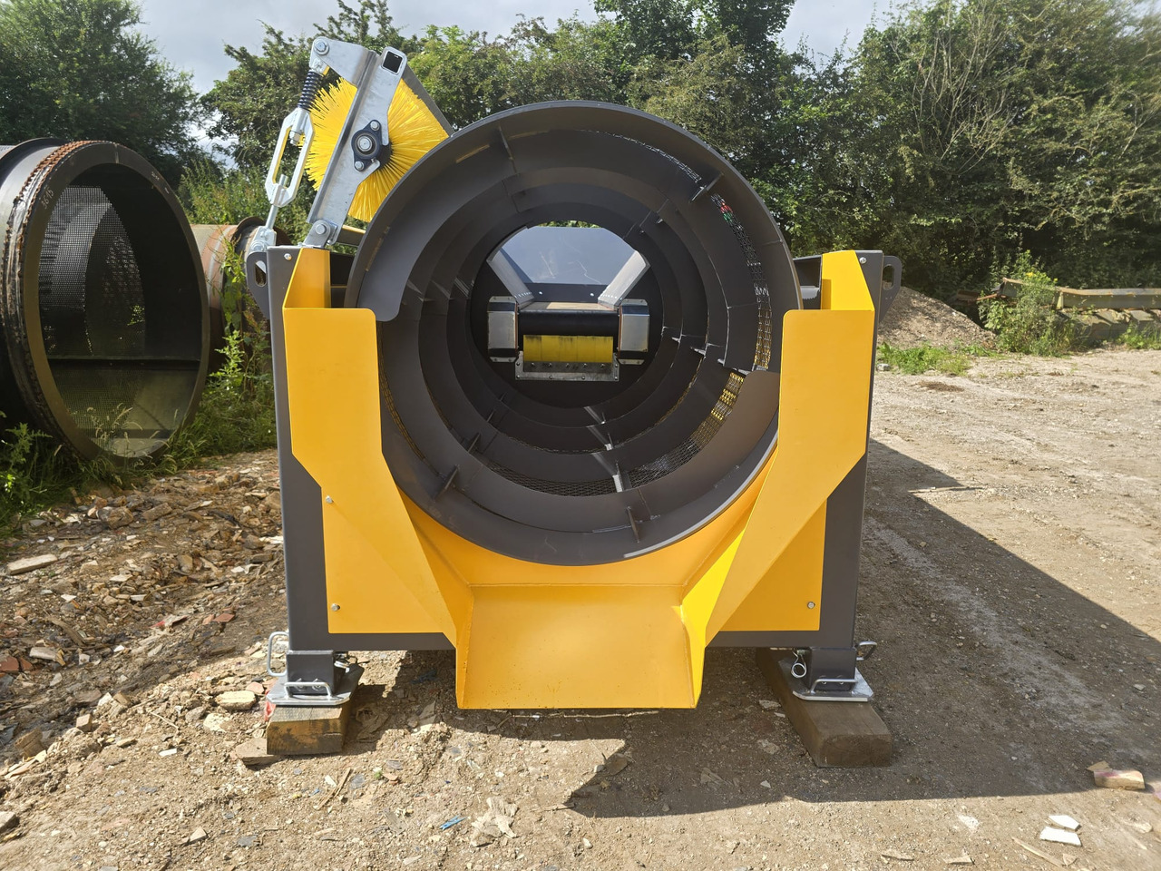 Screenbee 13.26 Static Trommel - Screener: picture 5 Screenbee 13.26 Static Trommel - Screener: picture 5