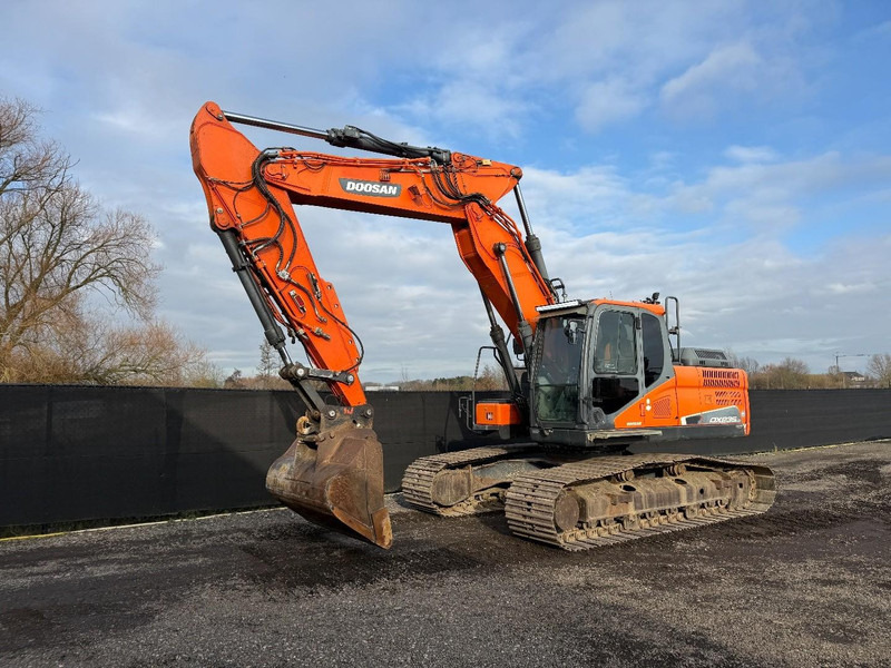 Doosan DX235LCR - Excavator: picture 1 Doosan DX235LCR - Excavator: picture 1