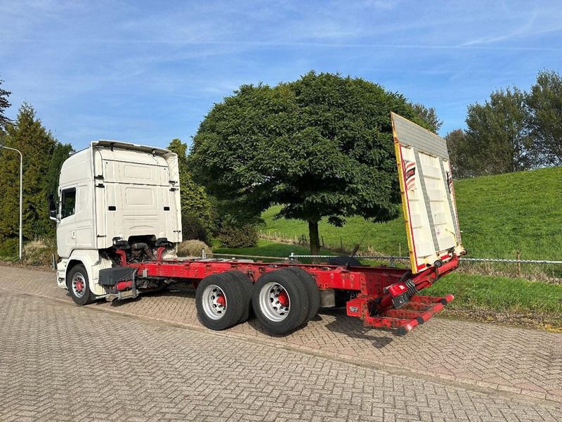 Scania R730 V8 FULL AIR-6X2-RETARDER- EUR6- Laadkep - Cab chassis truck: picture 3 Scania R730 V8 FULL AIR-6X2-RETARDER- EUR6- Laadkep - Cab chassis truck: picture 3