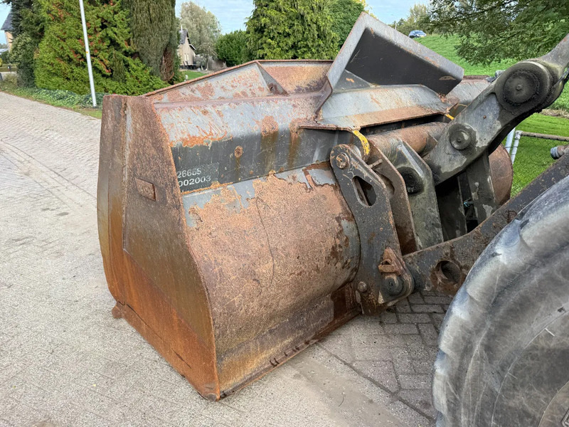 Leasing of Volvo L180H CDC First Owner Orginal Volvo L180H CDC First Owner Orginal: picture 8 Leasing of Volvo L180H CDC First Owner Orginal Volvo L180H CDC First Owner Orginal: picture 8