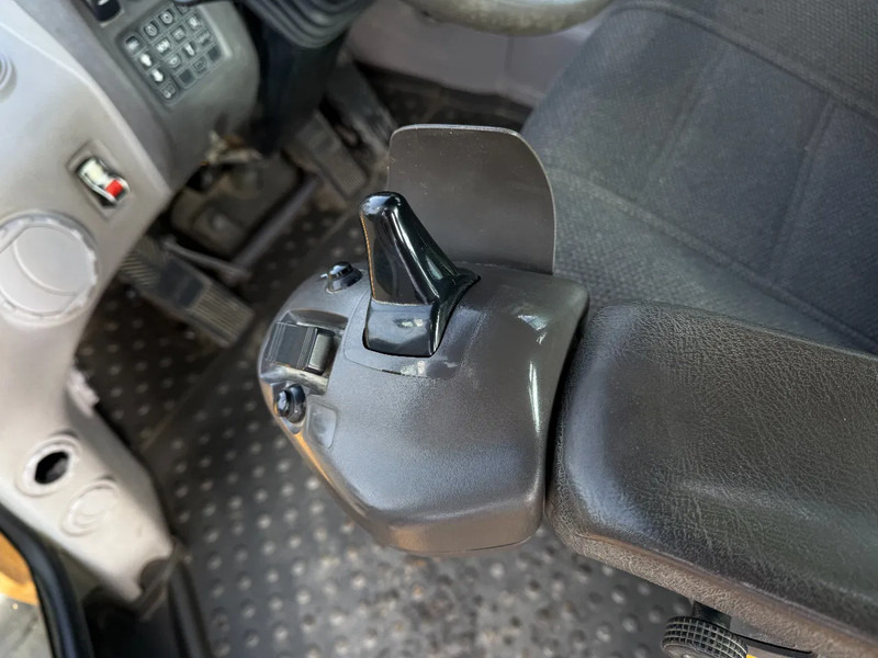 Leasing of Volvo L180H CDC First Owner Orginal Volvo L180H CDC First Owner Orginal: picture 13 Leasing of Volvo L180H CDC First Owner Orginal Volvo L180H CDC First Owner Orginal: picture 13