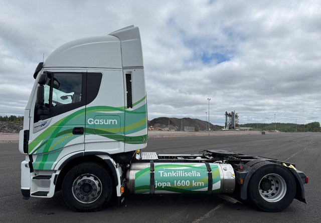 IvecoStralis 460 4x2 LNG / LBG - Tractor unit: picture 2 IvecoStralis 460 4x2 LNG / LBG - Tractor unit: picture 2