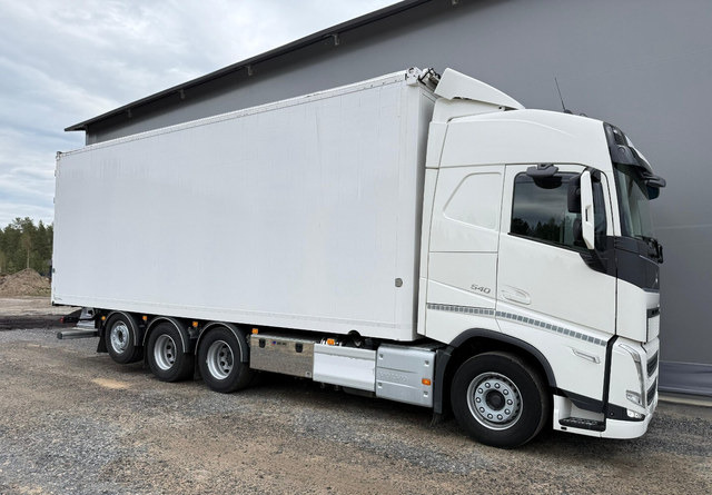 Box truck Volvo FH 540 8x4 66m3: picture 7