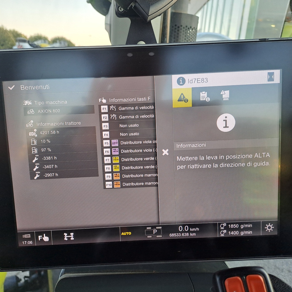 Farm tractor CLAAS 830 AXION: picture 14 Farm tractor CLAAS 830 AXION: picture 14