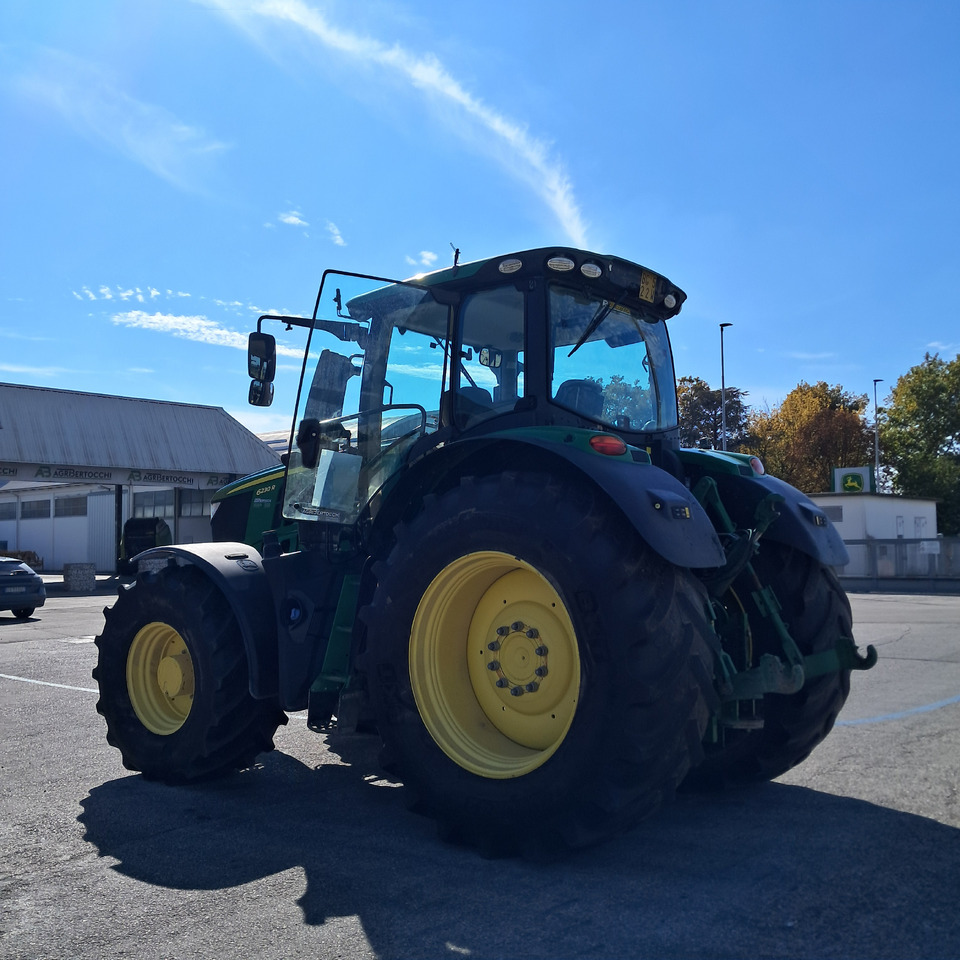 JOHN DEERE 6230R - Farm tractor: picture 2 JOHN DEERE 6230R - Farm tractor: picture 2