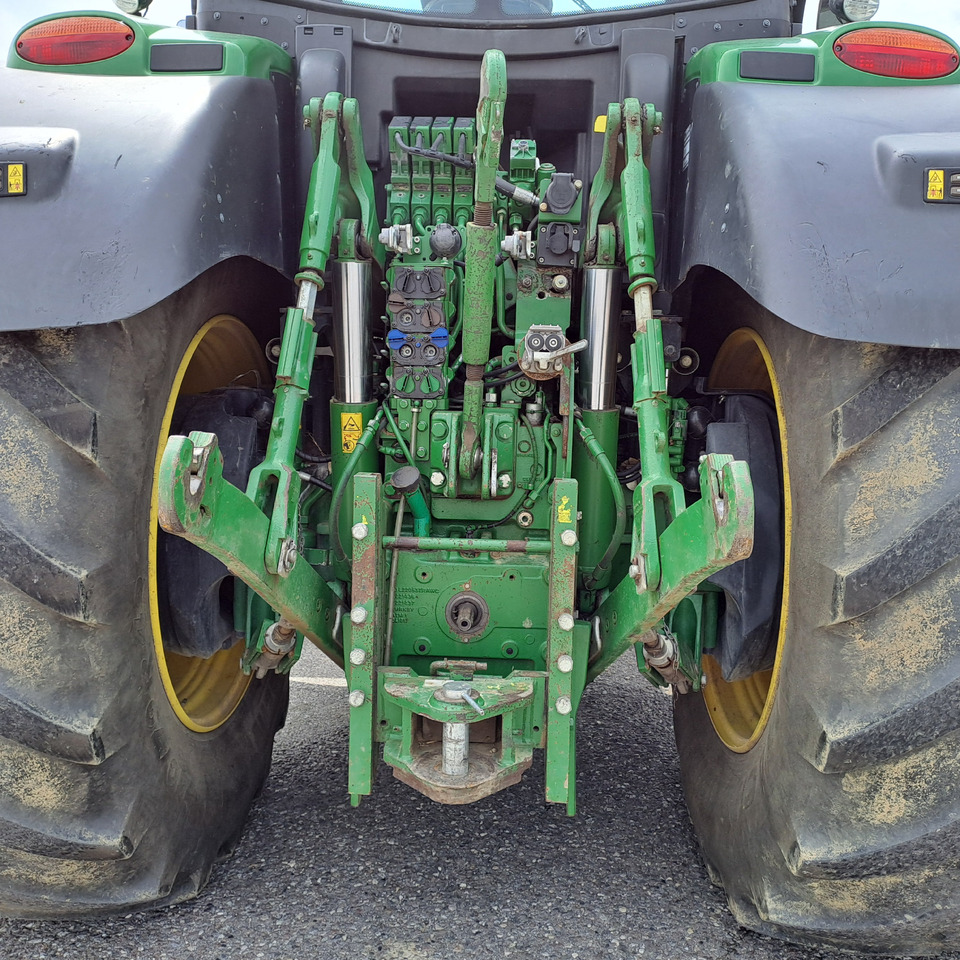 JOHN DEERE 6230R - Farm tractor: picture 5 JOHN DEERE 6230R - Farm tractor: picture 5