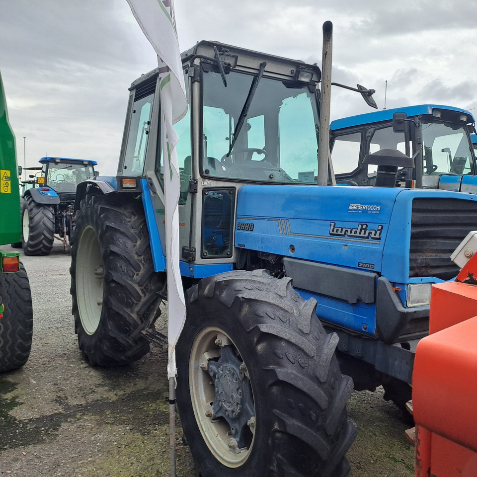 LANDINI 9880 - ASTA AGRIBERTOCCHI - Farm tractor: picture 4 LANDINI 9880 - ASTA AGRIBERTOCCHI - Farm tractor: picture 4