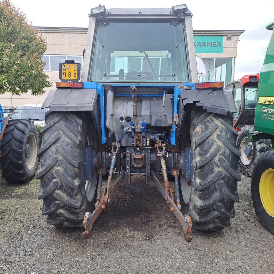 LANDINI 9880 - ASTA AGRIBERTOCCHI - Farm tractor: picture 2 LANDINI 9880 - ASTA AGRIBERTOCCHI - Farm tractor: picture 2