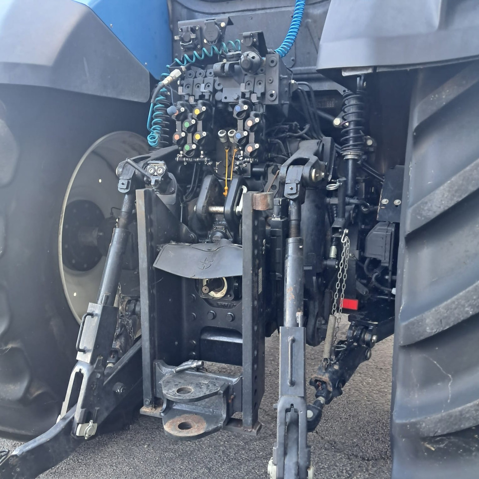 NEW HOLLAND T7 HD - Farm tractor: picture 5 NEW HOLLAND T7 HD - Farm tractor: picture 5