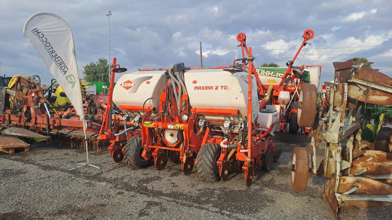 SEMINATRICE DI PRECISIONE KUHN MAXIMA 2 TD - Seed drill: picture 2 SEMINATRICE DI PRECISIONE KUHN MAXIMA 2 TD - Seed drill: picture 2