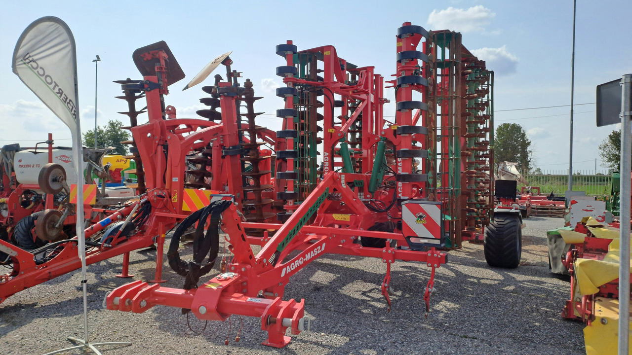 VIBROCOLTIVATORE AGRO-MASZ AUC50 - Harrow: picture 1 VIBROCOLTIVATORE AGRO-MASZ AUC50 - Harrow: picture 1