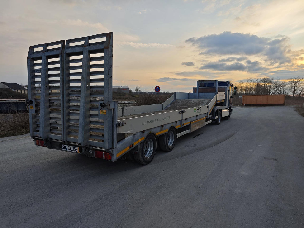 VELDHUIZEN P38-2 - Low loader semi-trailer: picture 2 VELDHUIZEN P38-2 - Low loader semi-trailer: picture 2