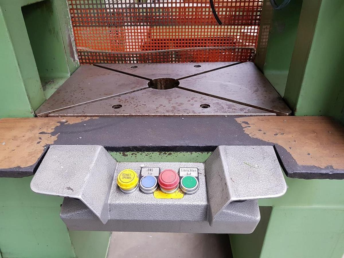 Hydr. Schnelläuferpresse DUNKES - Metalworking machinery: picture 2 Hydr. Schnelläuferpresse DUNKES - Metalworking machinery: picture 2