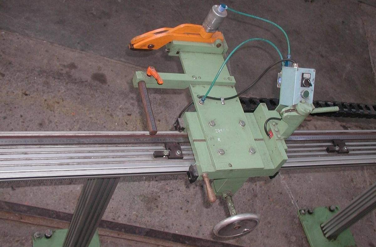 Längenpositioniersystem PEDDINGHAUS - Metalworking machinery: picture 5 Längenpositioniersystem PEDDINGHAUS - Metalworking machinery: picture 5