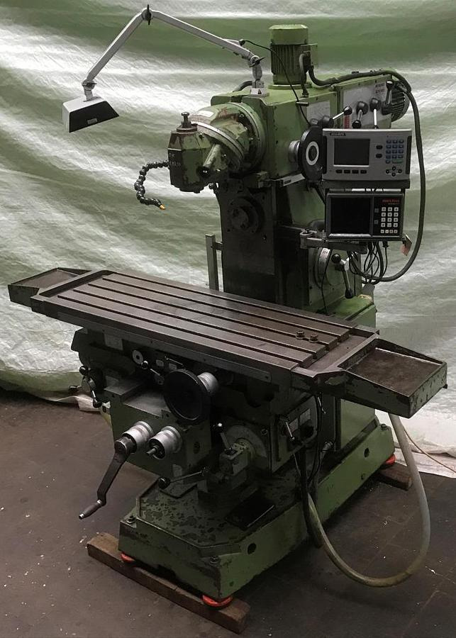 Universalfräsmaschine CORREA - Milling machine: picture 1 Universalfräsmaschine CORREA - Milling machine: picture 1