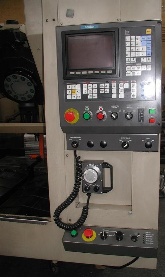 Vertikal-Bearbeitungszentrum BROTHER - CNC machining center: picture 3 Vertikal-Bearbeitungszentrum BROTHER - CNC machining center: picture 3