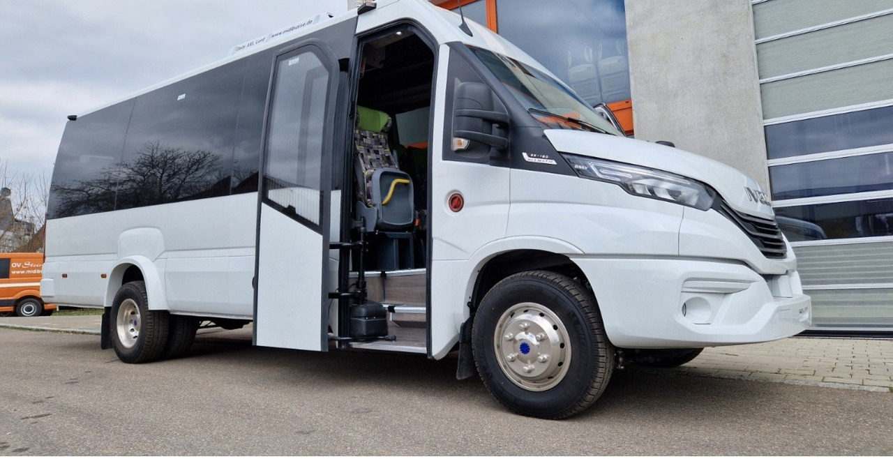 Iveco Daily C65 - Minibus, Passenger van: picture 4 Iveco Daily C65 - Minibus, Passenger van: picture 4