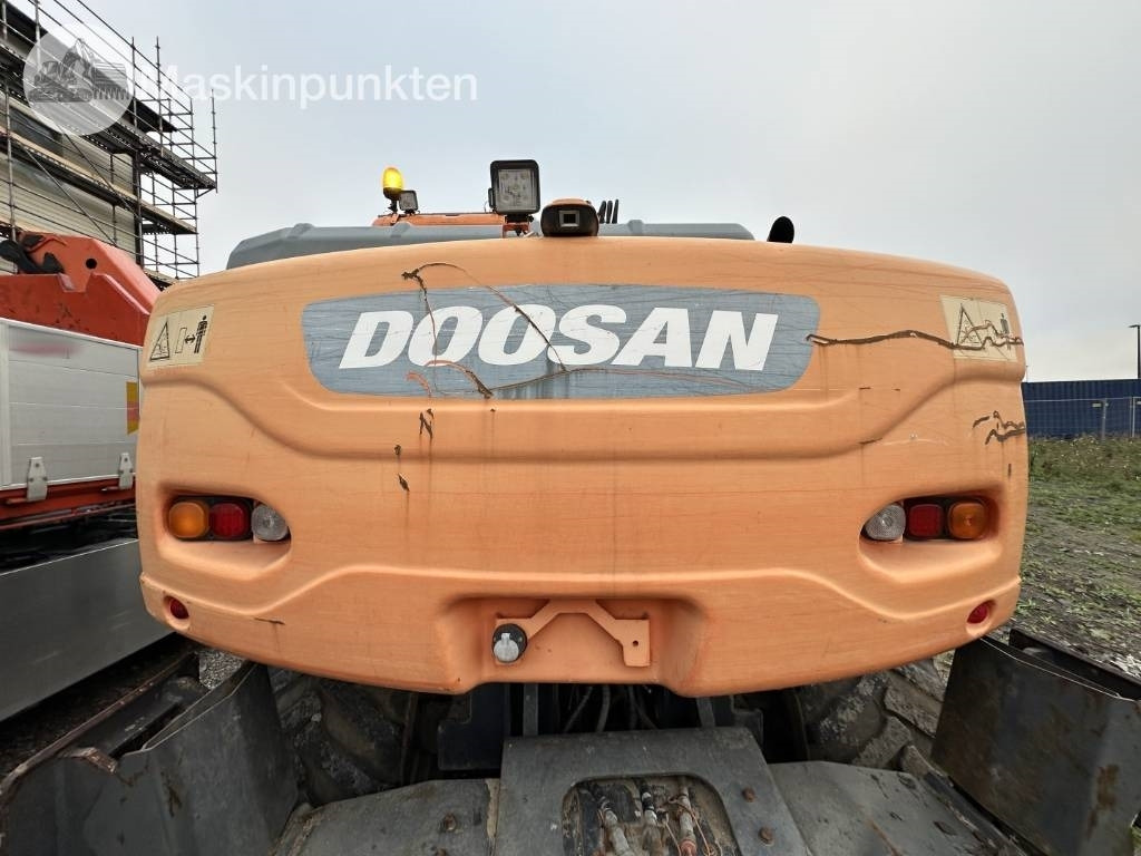 Wheel excavator Doosan DX 140 W med vagn och redskap: picture 34 Wheel excavator Doosan DX 140 W med vagn och redskap: picture 34