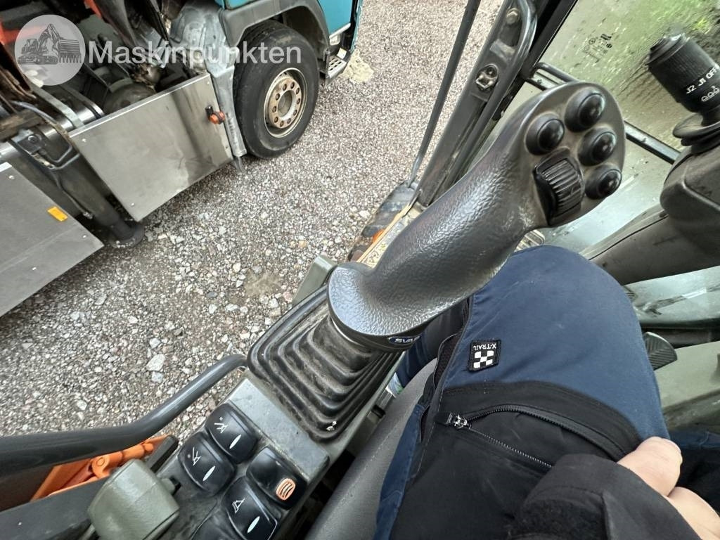 Wheel excavator Doosan DX 140 W med vagn och redskap: picture 17 Wheel excavator Doosan DX 140 W med vagn och redskap: picture 17