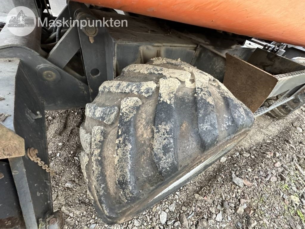 Wheel excavator Doosan DX 140 W med vagn och redskap: picture 35 Wheel excavator Doosan DX 140 W med vagn och redskap: picture 35