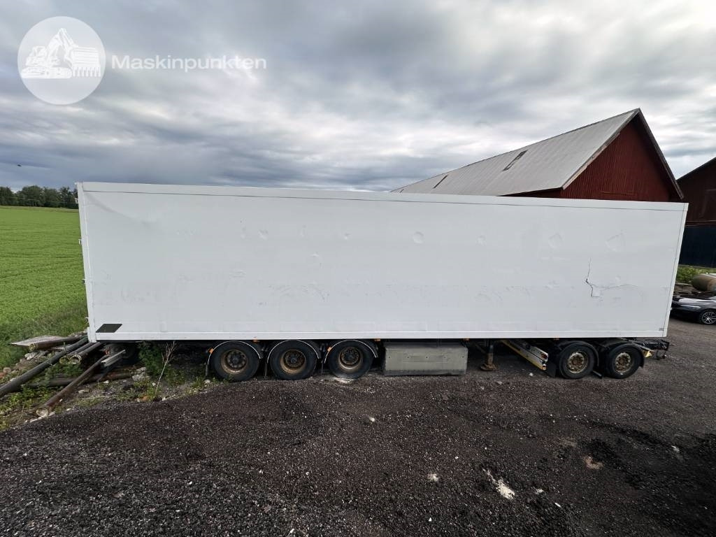 Ekeri T 3 + Krone Dolly - Closed box semi-trailer: picture 3 Ekeri T 3 + Krone Dolly - Closed box semi-trailer: picture 3