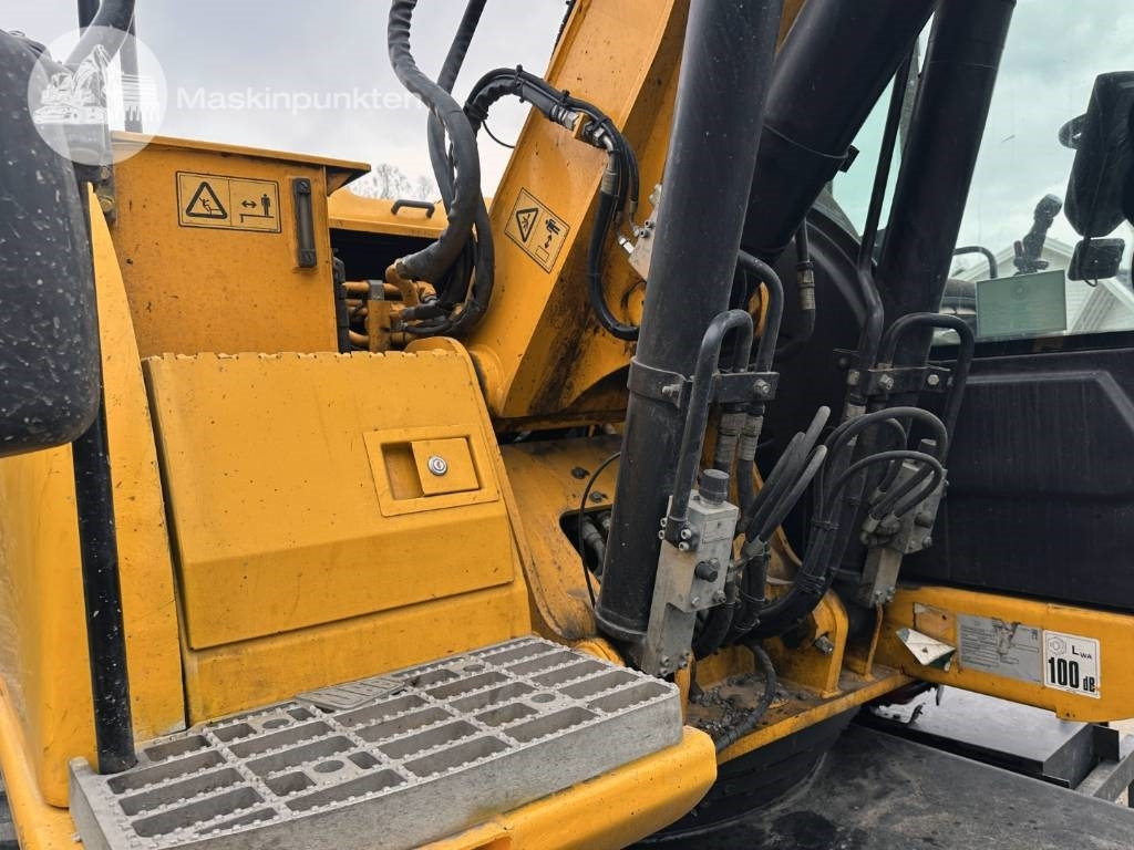 Wheel excavator JCB JS 145 W: picture 47